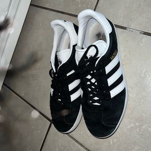 Adidas gazelle sneakers